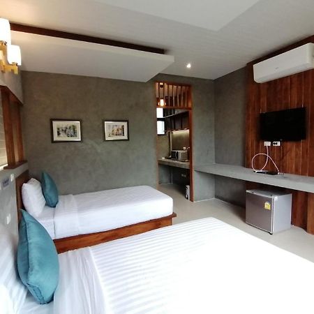 Jr Place Klong Muang Beach Exterior photo