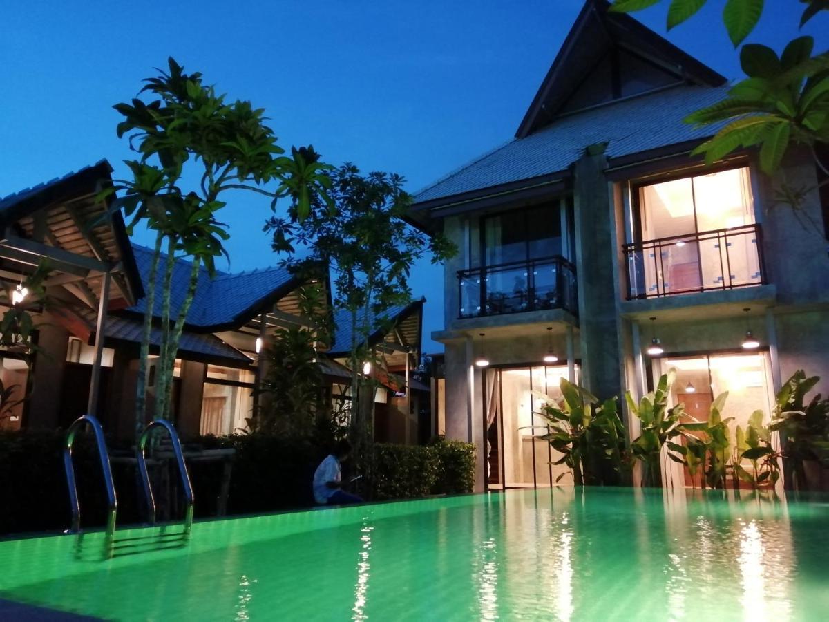 Jr Place Klong Muang Beach Exterior photo