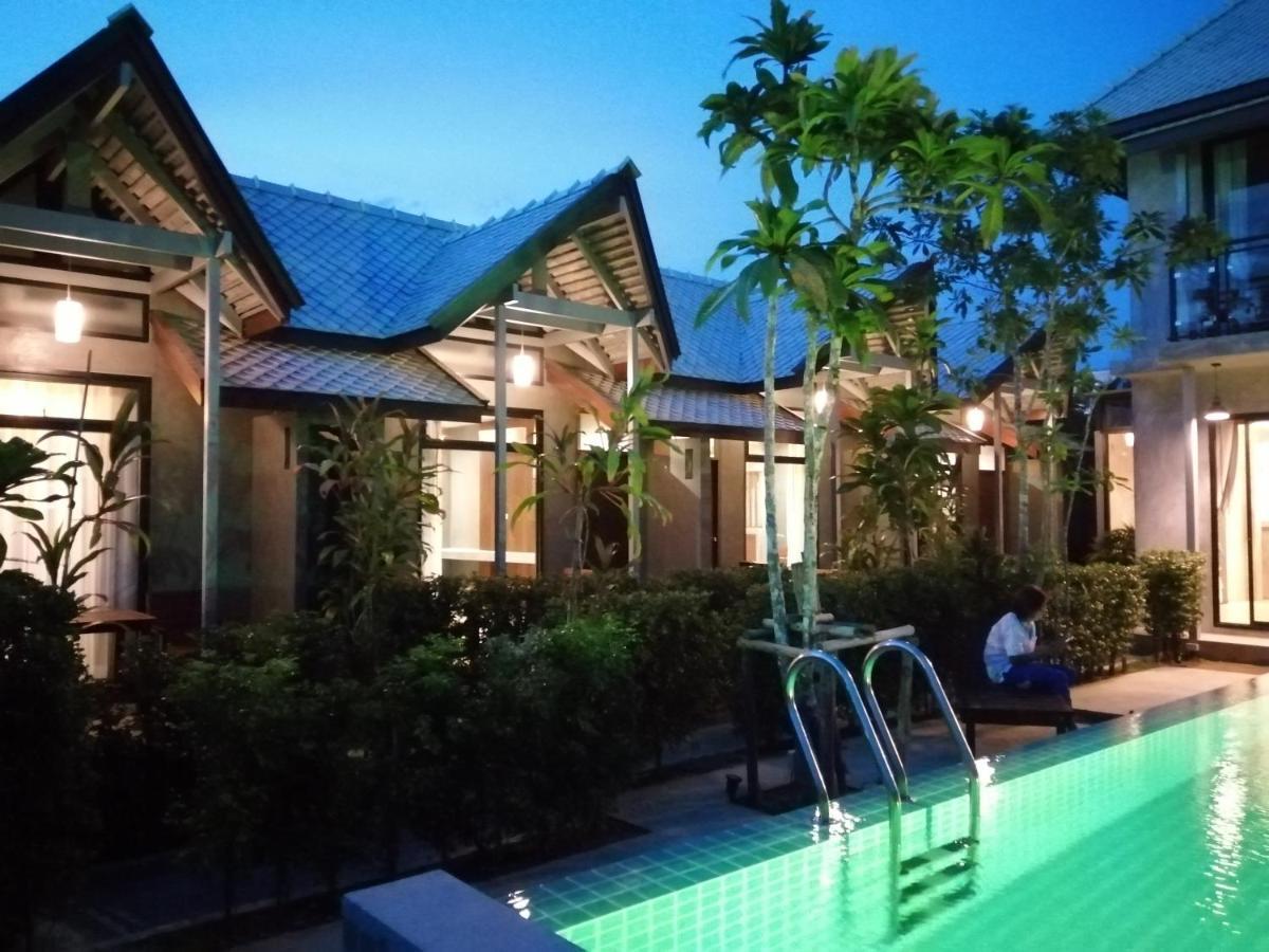 Jr Place Klong Muang Beach Exterior photo