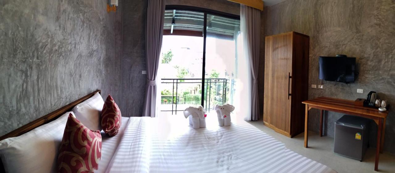 Jr Place Klong Muang Beach Exterior photo